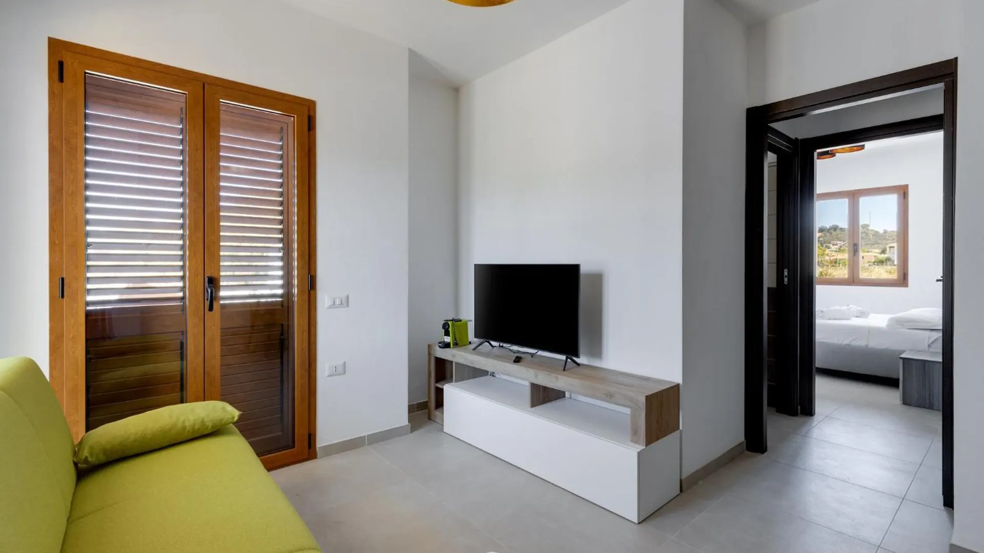 Lemon Apartment 1 Àrbatax