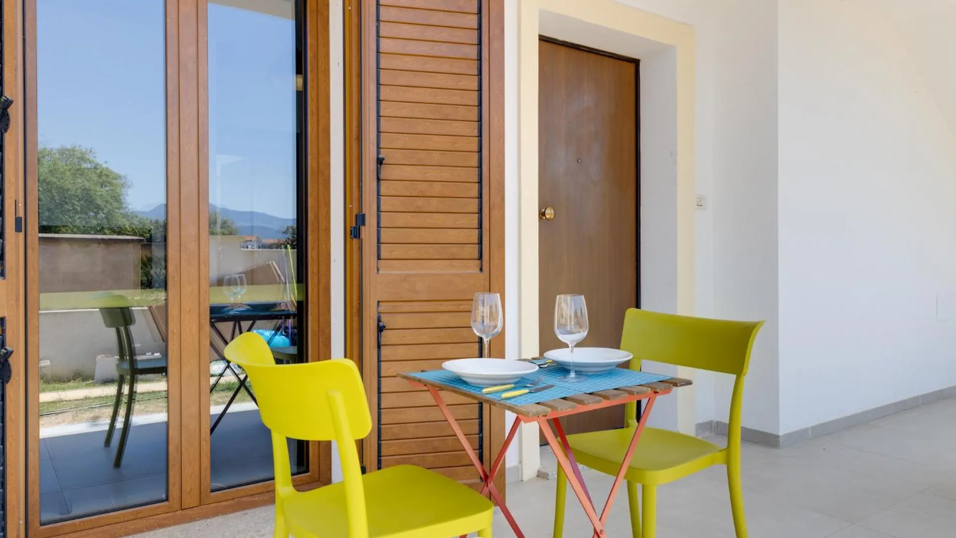 Lemon Apartment 1 Àrbatax