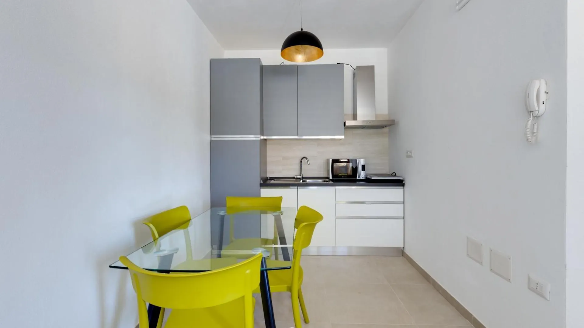 Lemon Apartment 1 Àrbatax